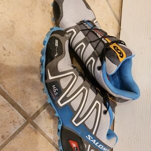 Salomon Speedcross 3 trail running shoes. Size 9.5 Women's